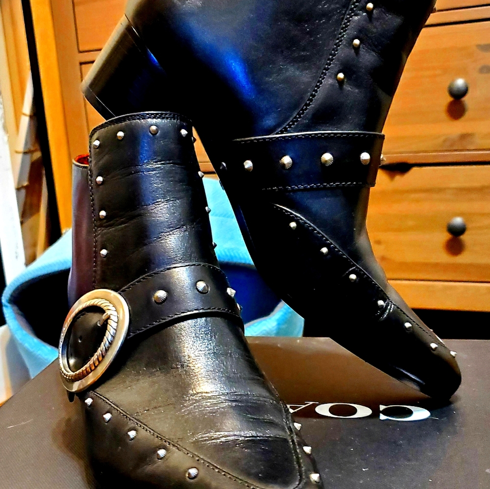 COACH Chandler leather booties sz9